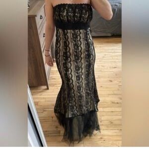 Niki Lavis Strapless Black and Gold Lace Dress